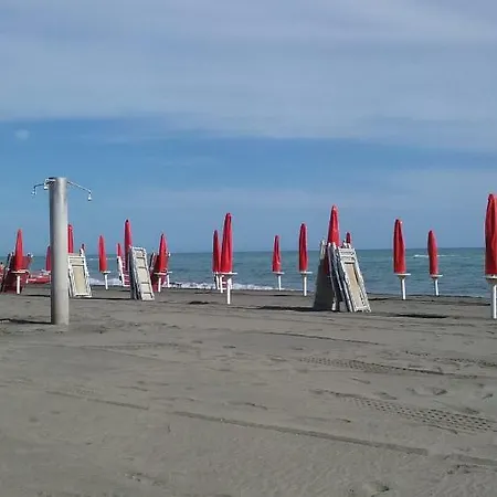 Aroma Di Mare Apartment Lido di Ostia Exterior photo